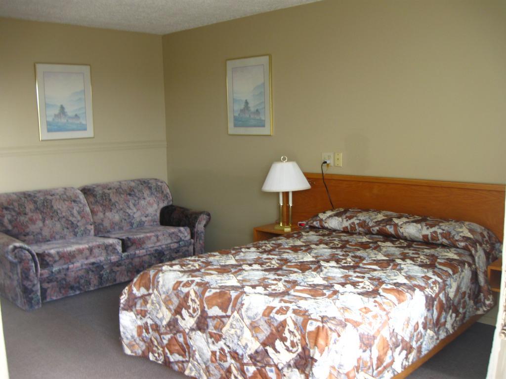 Motel De La Pointe Aux Bouleaux Baie-Sainte-Catherine Exterior foto
